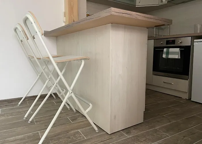 דירה @home+ וליקו טורנובו